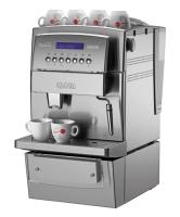 Одно из преимуществ кофемашины – это система быстрого пара, которая позволяет максимально сократить время после приготовления кофе до приготовления молока.